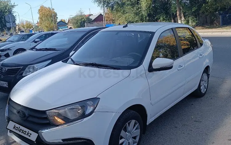 ВАЗ (Lada) Granta 2190 2019 года за 3 500 000 тг. в Астана