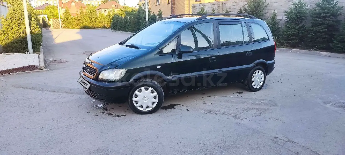 Opel Zafira, 2001