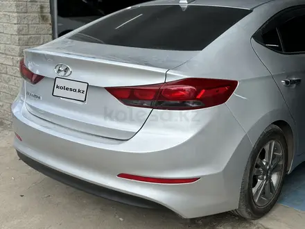 Hyundai Elantra 2016 года за 5 000 000 тг. в Актобе – фото 2