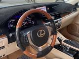 Lexus ES 300h 2014 года за 9 000 000 тг. в Актау – фото 5