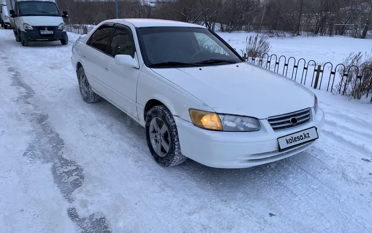 Toyota Camry 2000 годаfor3 500 000 тг. в Астана