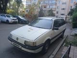 Volkswagen Passat 1990 года за 600 000 тг. в Алматы