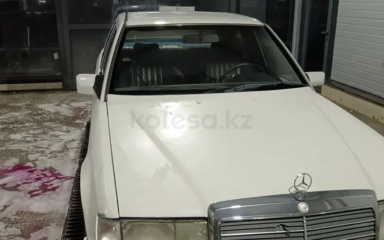 Mercedes-Benz E 200 1992 года за 1 250 000 тг. в Павлодар