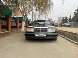 Mercedes-Benz E 300 1992 года за 4 900 000 тг. в Кокшетау – фото 2