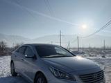 Hyundai Sonata 2015 годаfor7 250 000 тг. в Алматы – фото 2