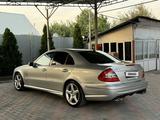 Mercedes-Benz E 320 2003 годаүшін7 200 000 тг. в Алматы – фото 2