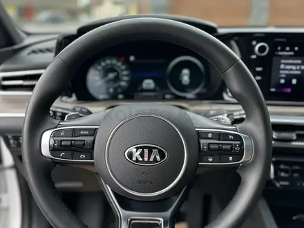 Kia K5 2020 года за 12 700 000 тг. в Алматы – фото 9