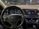 Hyundai Elantra 2018 года за 8 200 000 тг. в Усть-Каменогорск – фото 5