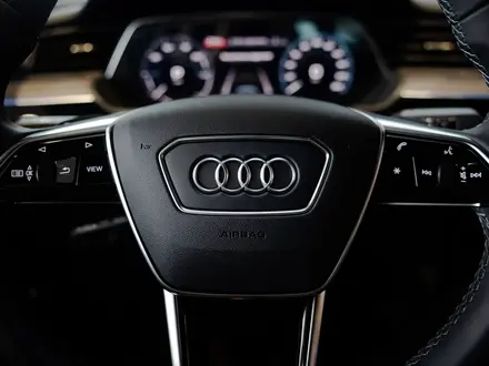 Audi Q8 e-tron 55 S line 2023 года за 38 140 000 тг. в Алматы – фото 40