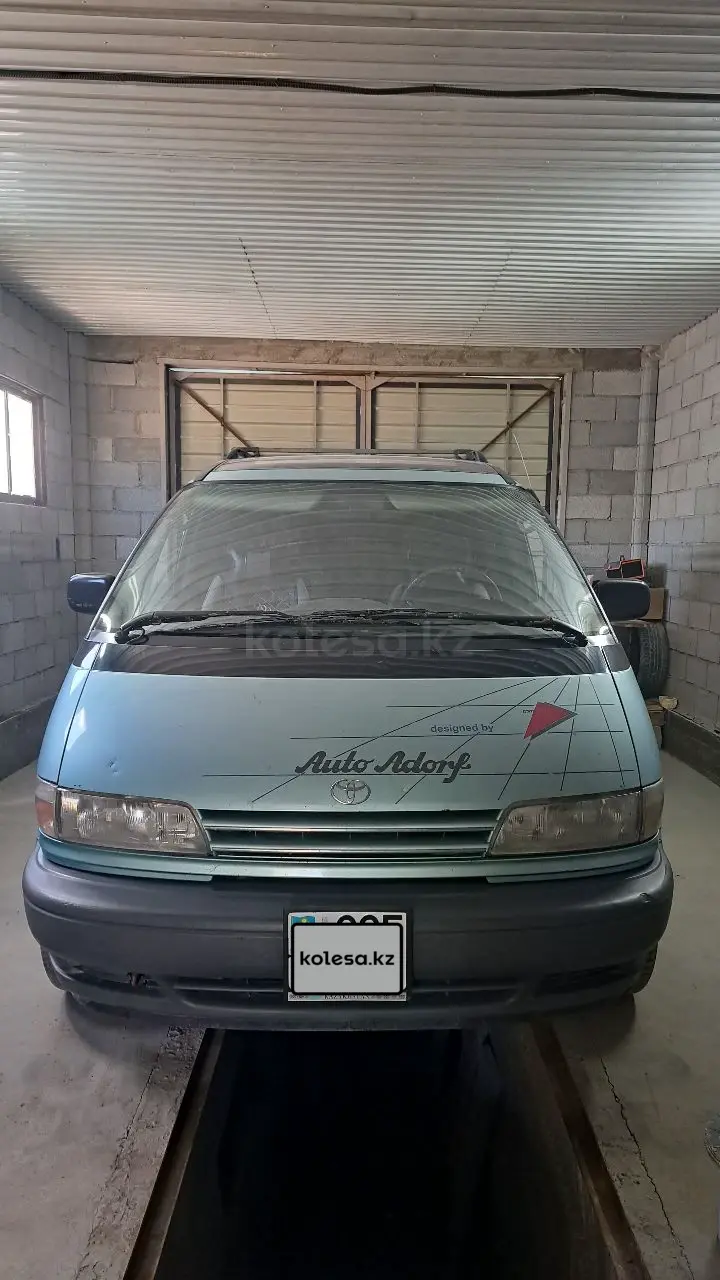 Toyota Previa, 1994
