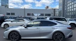 Toyota Camry Luxe 2024 годаүшін20 500 000 тг. в Астана – фото 3