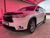 Toyota Highlander 2014 годаүшін16 500 000 тг. в Атырау