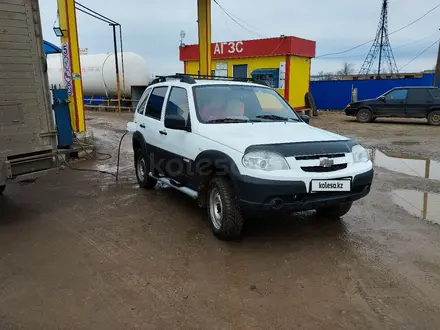 Chevrolet Niva 2014 года за 3 400 000 тг. в Актобе – фото 18