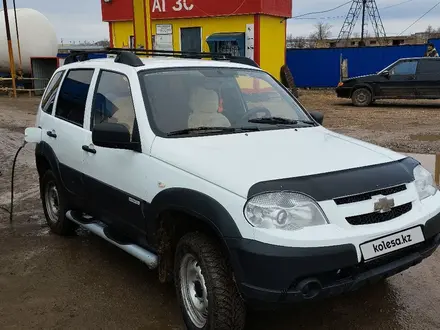 Chevrolet Niva 2014 года за 3 400 000 тг. в Актобе – фото 20