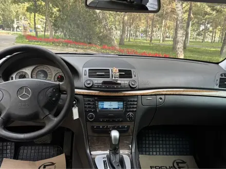 Mercedes-Benz E 500 2003 года за 5 700 000 тг. в Алматы – фото 21