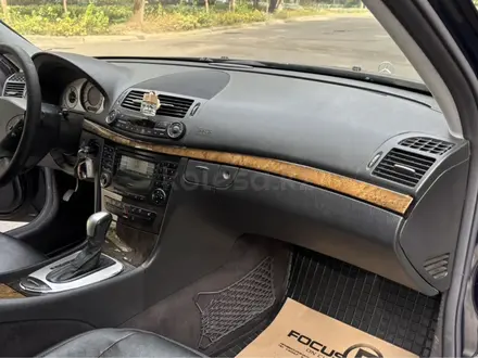 Mercedes-Benz E 500 2003 года за 5 700 000 тг. в Алматы – фото 22