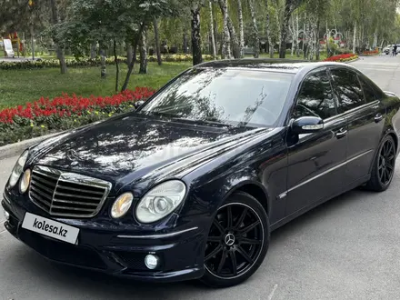 Mercedes-Benz E 500 2003 года за 5 700 000 тг. в Алматы – фото 38
