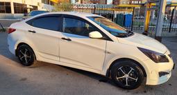 Hyundai Accent 2014 года за 4 500 000 тг. в Астана – фото 2