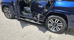 Toyota 4Runner 2017 года за 18 000 000 тг. в Алматы – фото 2