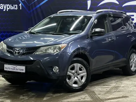 Toyota RAV4 2014 года за 10 100 000 тг. в Актобе