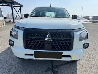 Mitsubishi L200, 2025