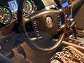 Volkswagen Touareg 2004 года за 3 900 000 тг. в Алматы – фото 2