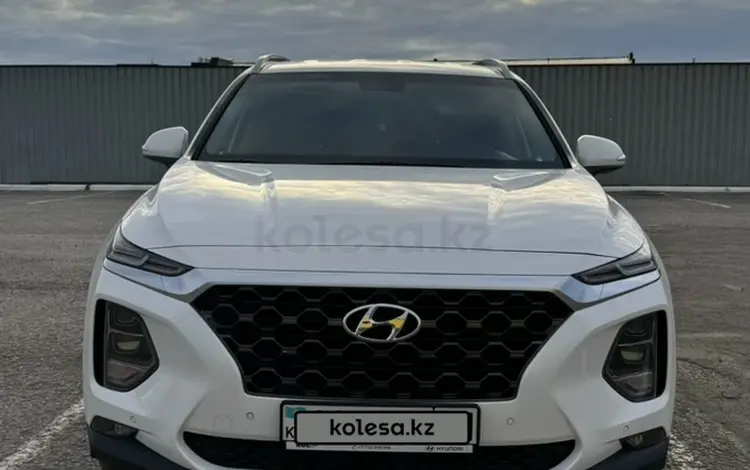 Hyundai Santa Fe 2019 года за 16 000 000 тг. в Актобе