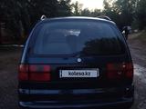 Volkswagen Sharan 1997 года за 1 500 000 тг. в Степногорск – фото 2