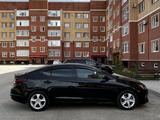 Hyundai Elantra 2019 года за 7 600 000 тг. в Актобе – фото 3