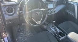 Toyota RAV4 2016 годаүшін12 500 000 тг. в Актау – фото 2