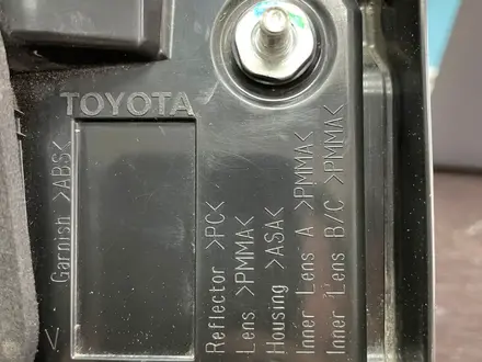 Задний левый фонарь в крышку багажника на Toyota Corolla кузов e210үшін50 000 тг. в Караганда – фото 4