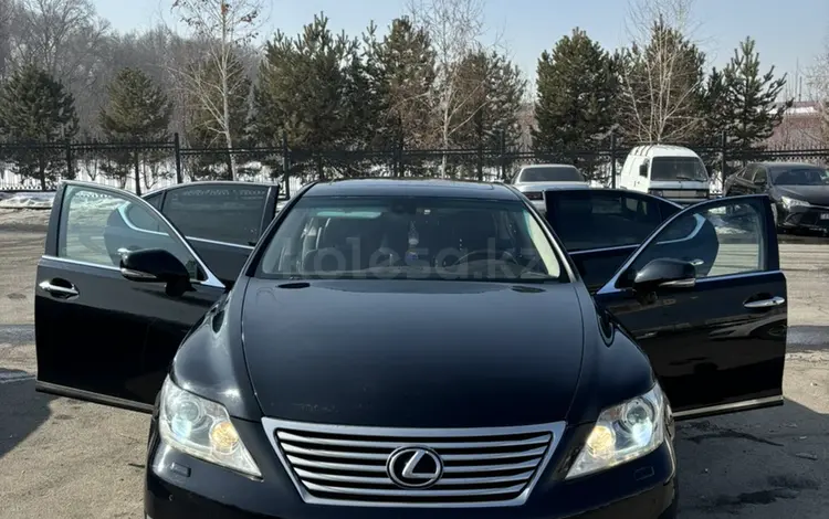 Lexus LS 460 2010 годаfor9 500 000 тг. в Алматы