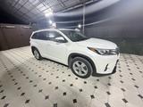 Toyota Highlander 2018 года за 17 000 000 тг. в Шымкент – фото 3
