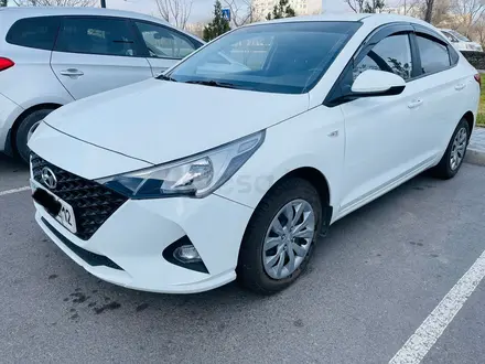 Hyundai Accent 2021 года за 7 000 000 тг. в Актау