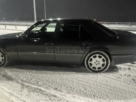 Mercedes-Benz E 320 1993 года за 3 800 000 тг. в Алматы – фото 10