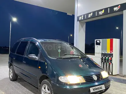 Volkswagen Sharan 1996 года за 2 200 000 тг. в Уральск – фото 7