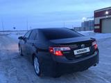 Toyota Camry 2012 годаүшін8 300 000 тг. в Актобе – фото 2