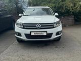 Volkswagen Tiguan 2015 годаүшін8 200 000 тг. в Алматы