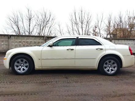 Chrysler 300C 2008 года за 4 500 000 тг. в Павлодар – фото 2