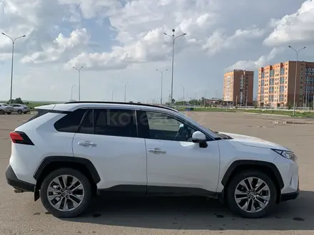 Toyota RAV4 2020 года за 17 500 000 тг. в Кокшетау – фото 5