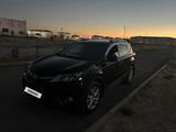 Toyota RAV4 2015 года за 11 500 000 тг. в Актау – фото 2