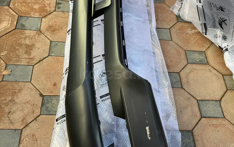 Бампер передний Toyota Land Cruiser 200. 2016-2021 за 50 000 тг. в Усть-Каменогорск