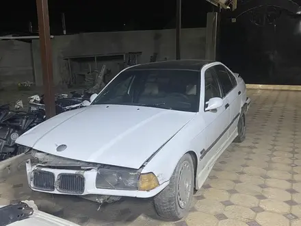 BMW 318 1992 года за 390 000 тг. в Тараз – фото 2
