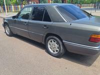 Mercedes-Benz E 260 1988 года за 2 000 000 тг. в Алматы