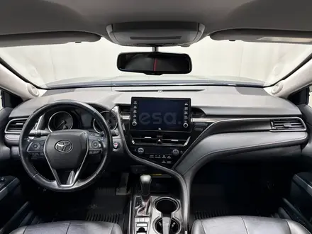 Toyota Camry 2021 года за 15 300 000 тг. в Алматы – фото 8