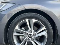 Hyundai R17 комплект колес за 250 000 тг. в Атырау