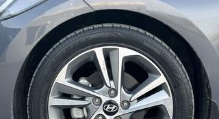 Hyundai R17 комплект колес за 250 000 тг. в Атырау