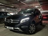 Mercedes-Benz GLE 400 2016 года за 23 900 000 тг. в Астана