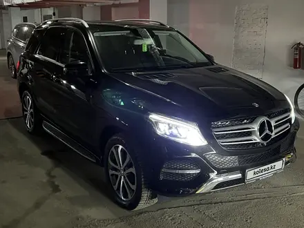 Mercedes-Benz GLE 400 2016 года за 23 900 000 тг. в Астана – фото 3