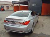 Hyundai Sonata 2011 года за 3 800 000 тг. в Атырау – фото 4